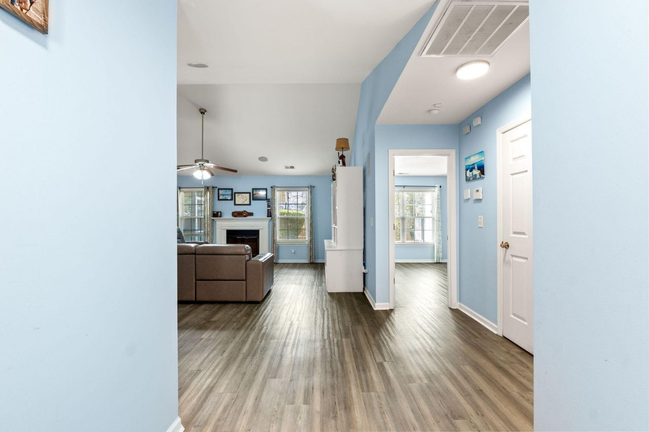 415 Black Horse Road Photo 8