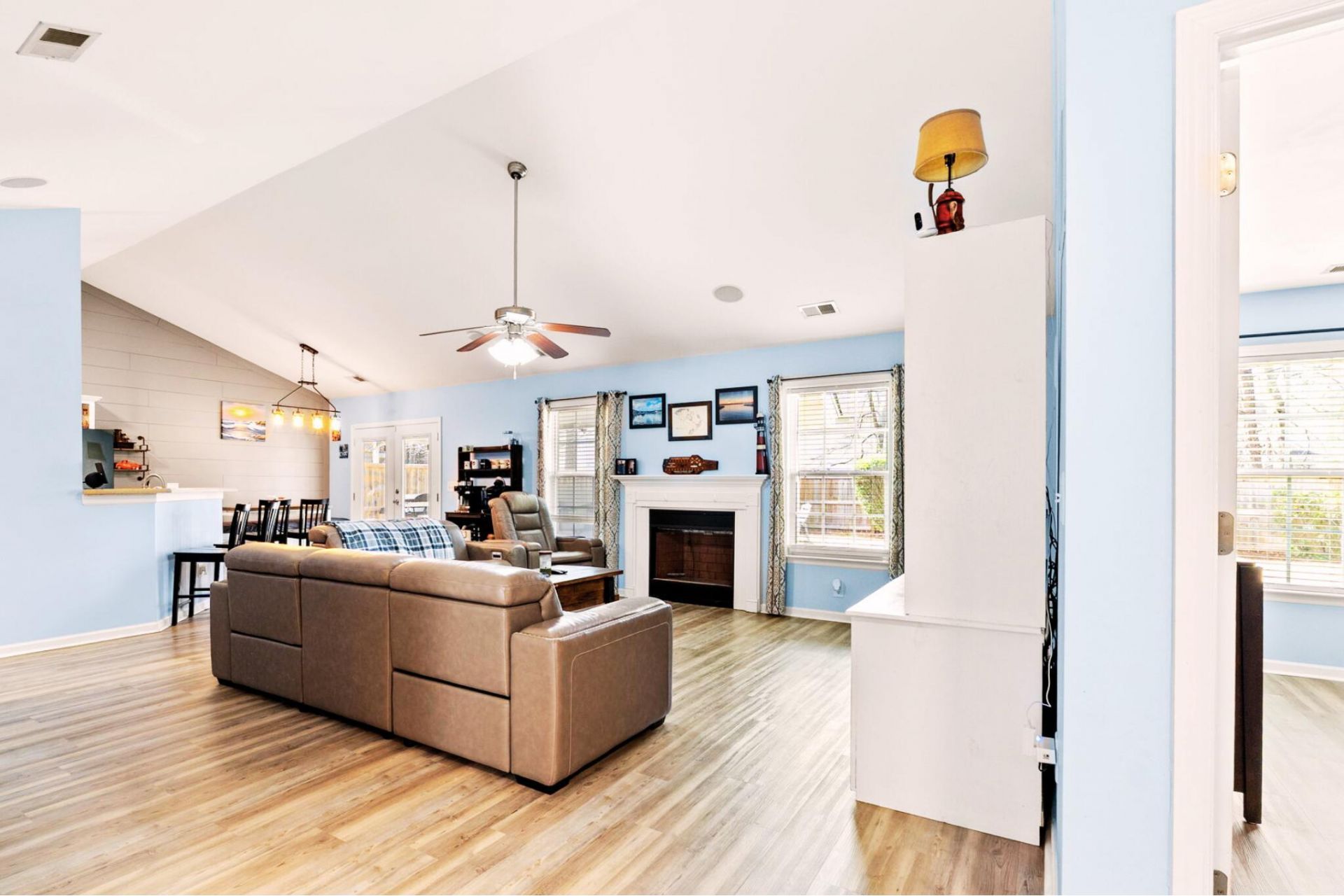 415 Black Horse Road Photo 8