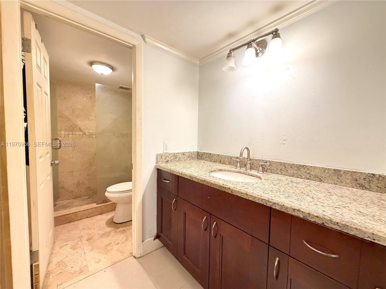 661 NE 195th St, Unit 104, Miami, FL 33179 Photo