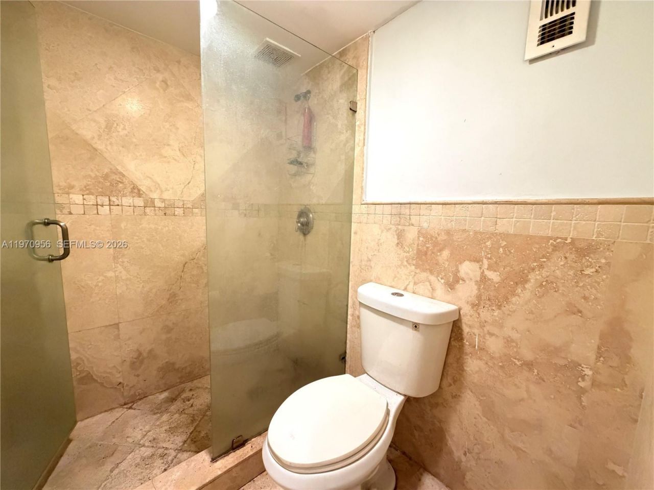 661 NE 195th St, Unit 104, Miami, FL 33179 Photo