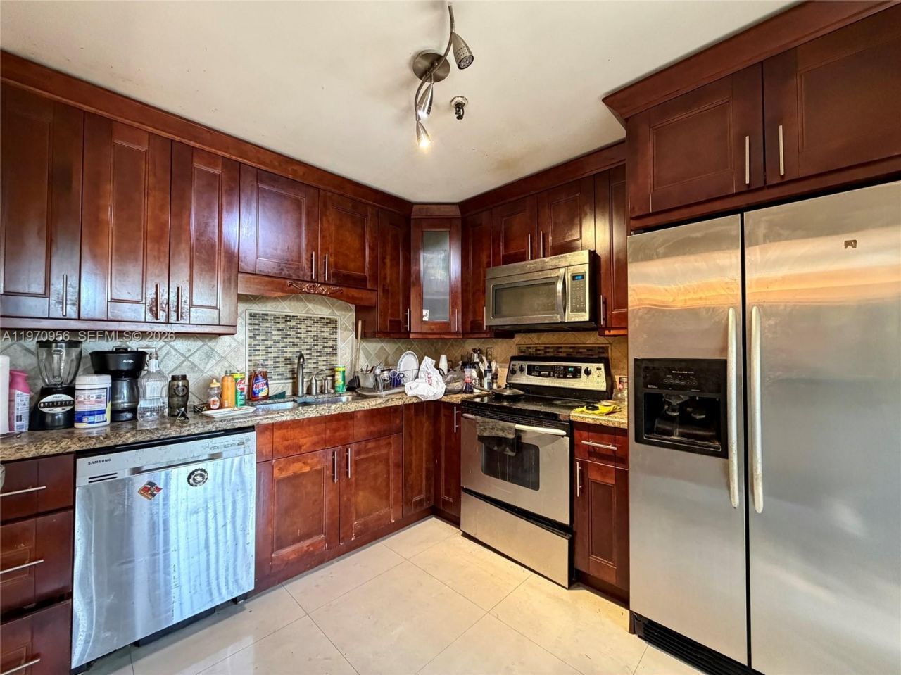 661 NE 195th St, Unit 104, Miami, FL 33179 Photo