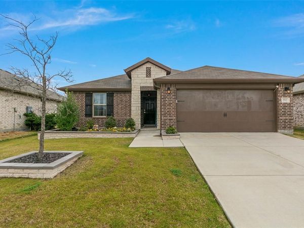 2512 Puma Street, Crandall, TX 75114