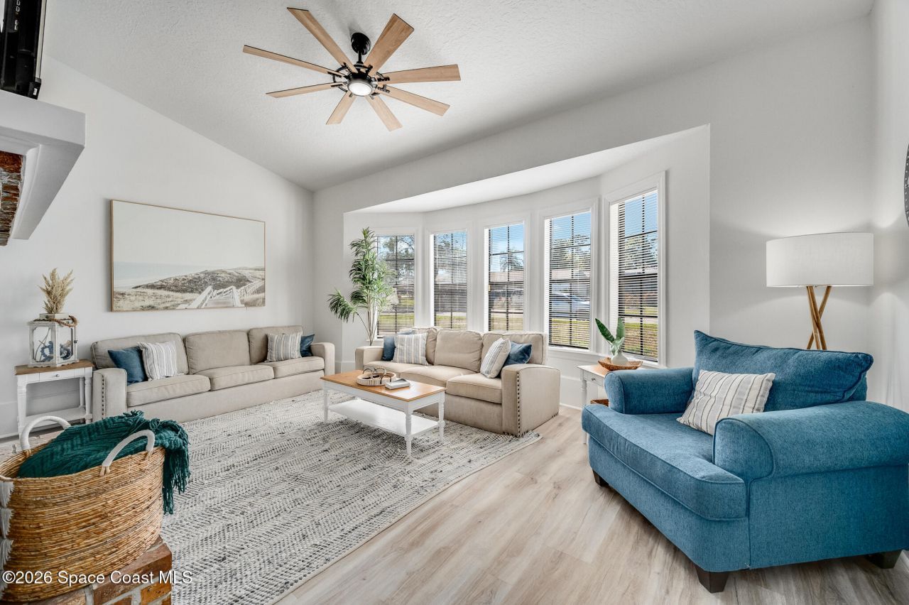 999 Sunswept Road Ne, Palm Bay, FL 32905 Photo