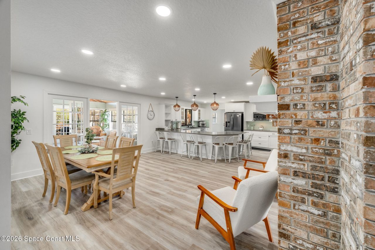 999 Sunswept Road Ne, Palm Bay, FL 32905 Photo