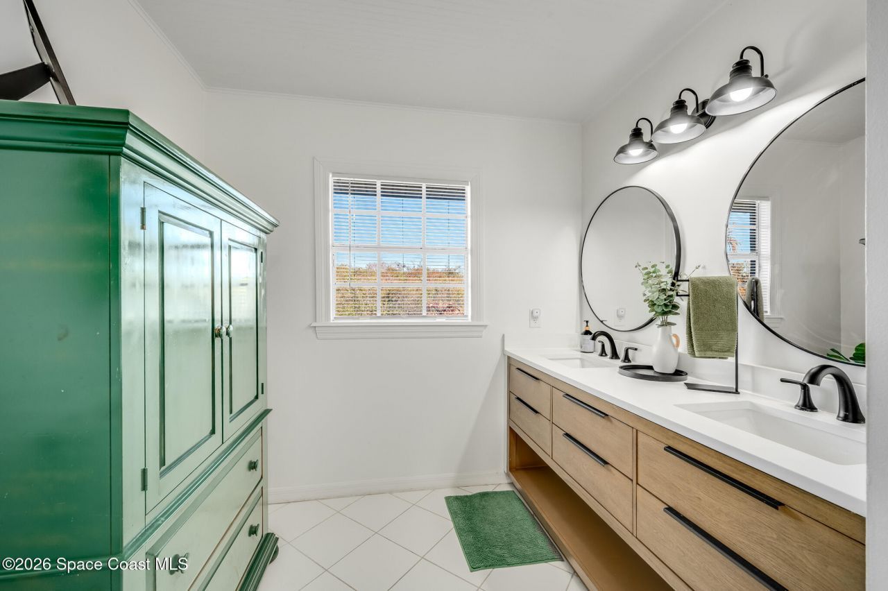 999 Sunswept Road Ne, Palm Bay, FL 32905 Photo