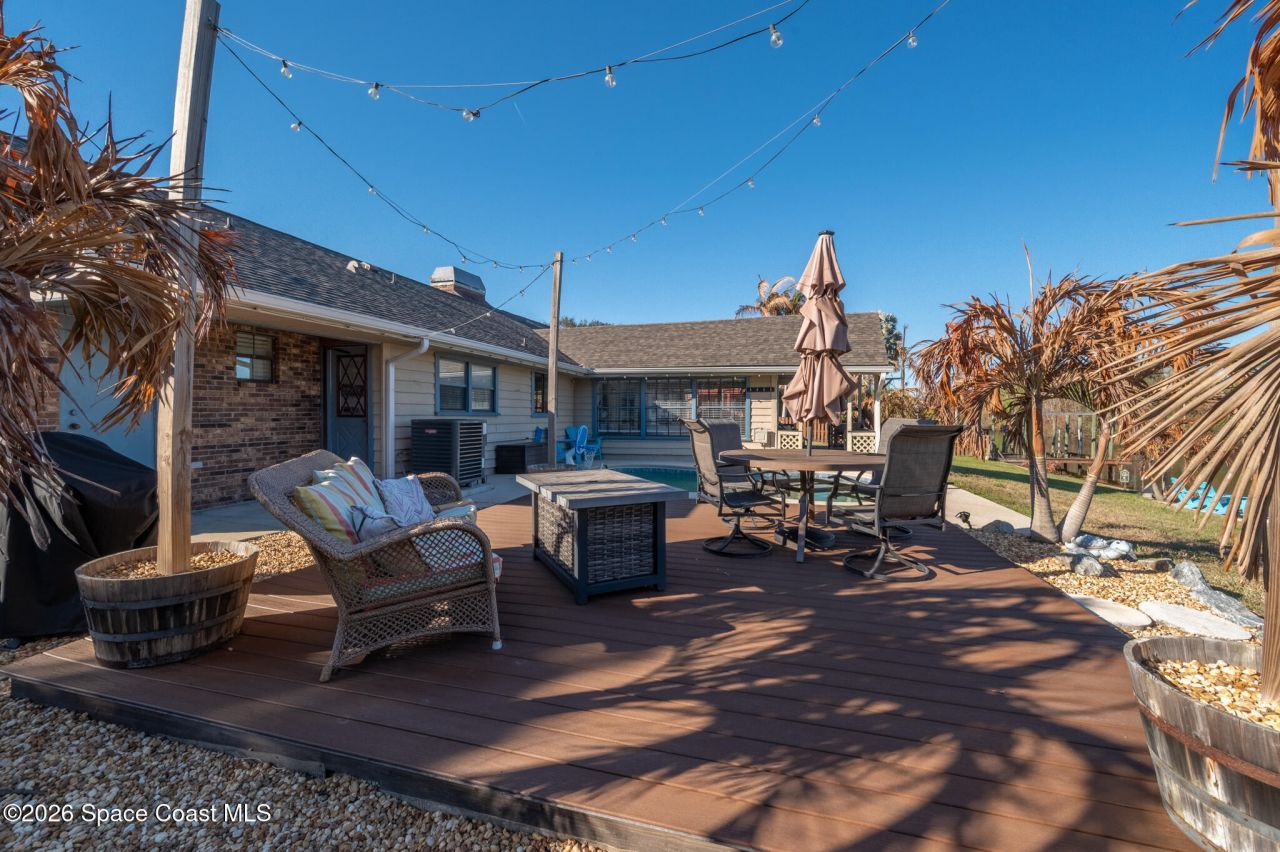 999 Sunswept Road Ne, Palm Bay, FL 32905 Photo