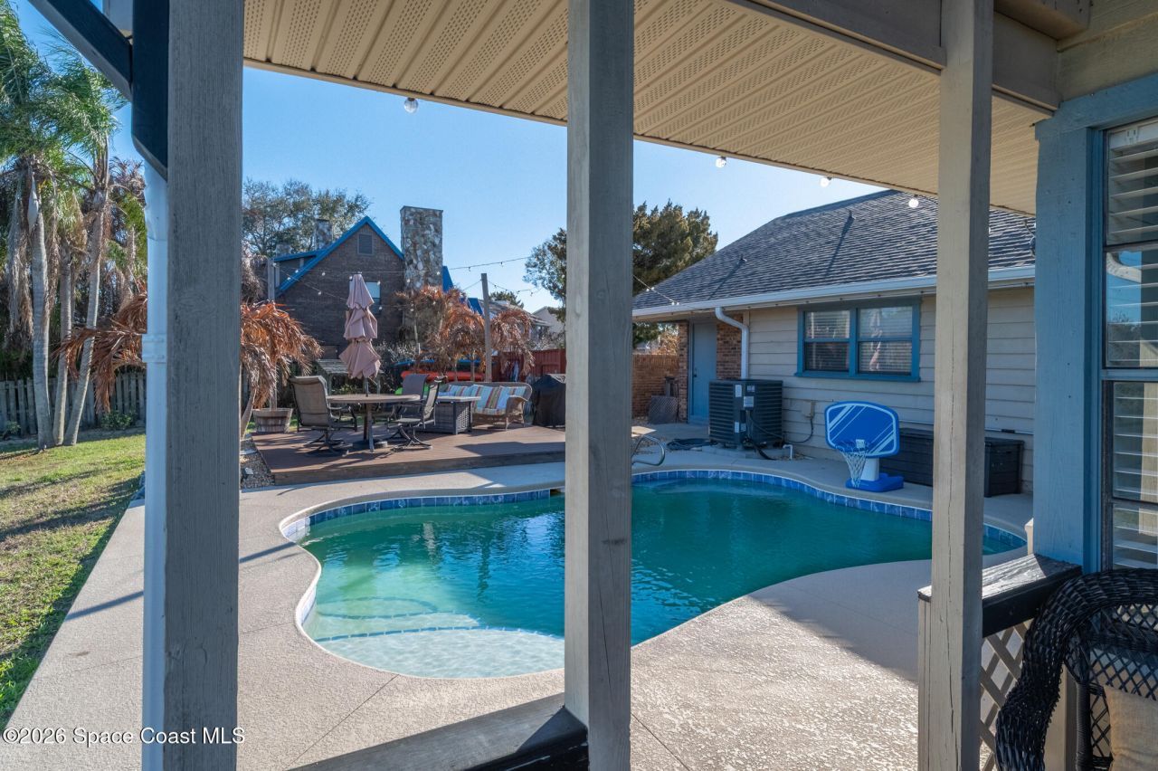 999 Sunswept Road Ne, Palm Bay, FL 32905 Photo