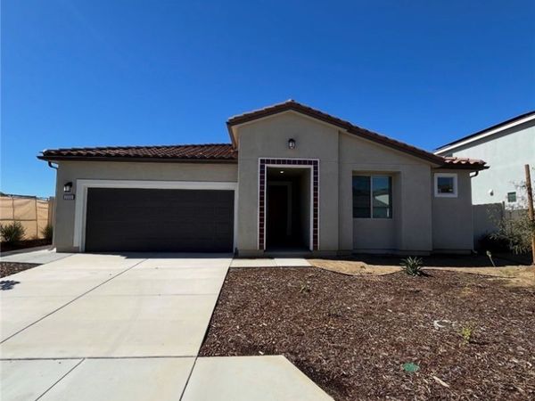 2035 Woolem, Escondido, CA 92026