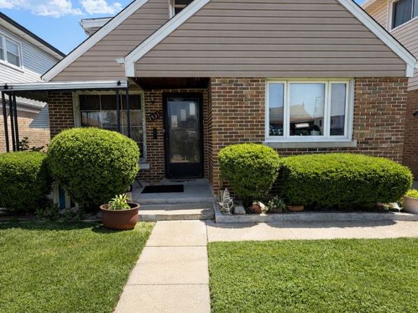1531 N 24th Avenue, Melrose Park, IL 60160
