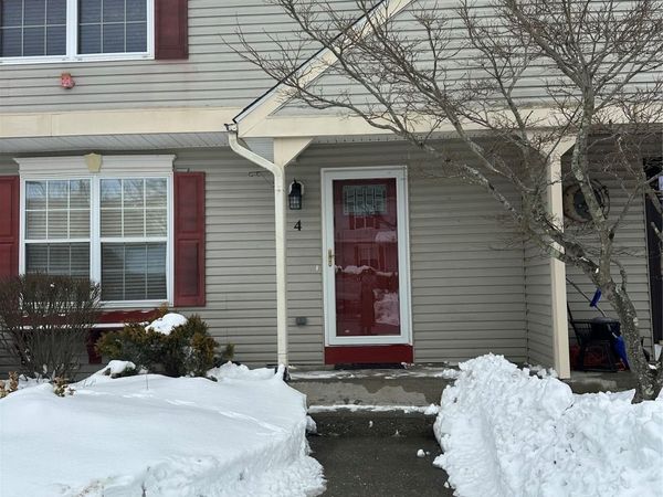 4 Marian Court, Warwick, NY 10990