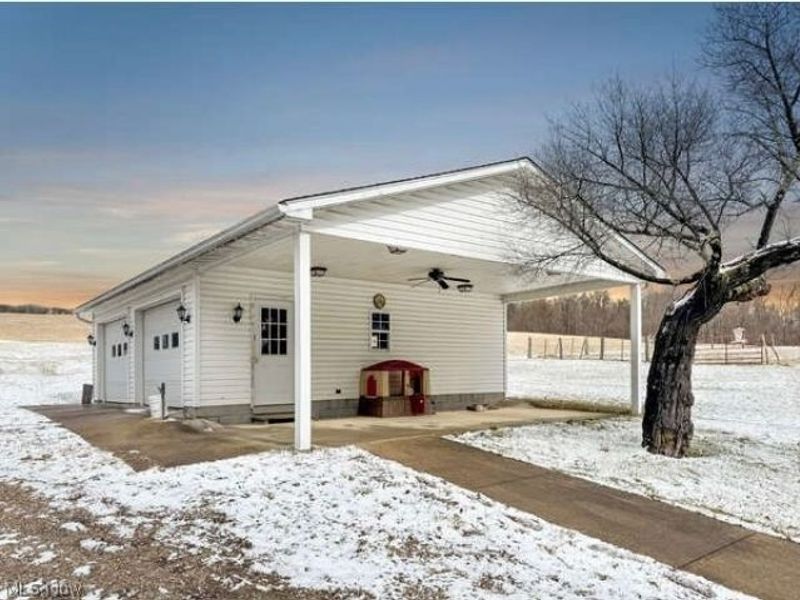 56485 Deep Run Road, Martins Ferry, OH 43935 Photo 3