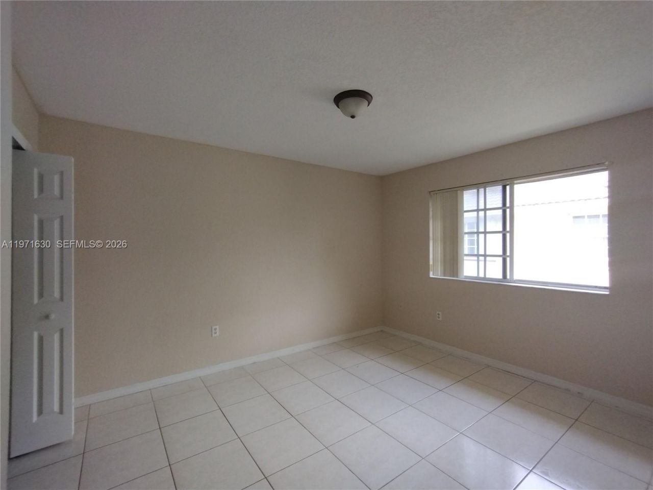 6756 NW 182nd St , Unit 101, Hialeah, FL 33015 Photo