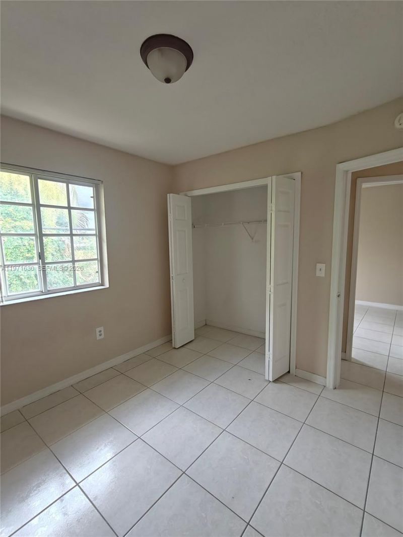 6756 NW 182nd St , Unit 101, Hialeah, FL 33015 Photo