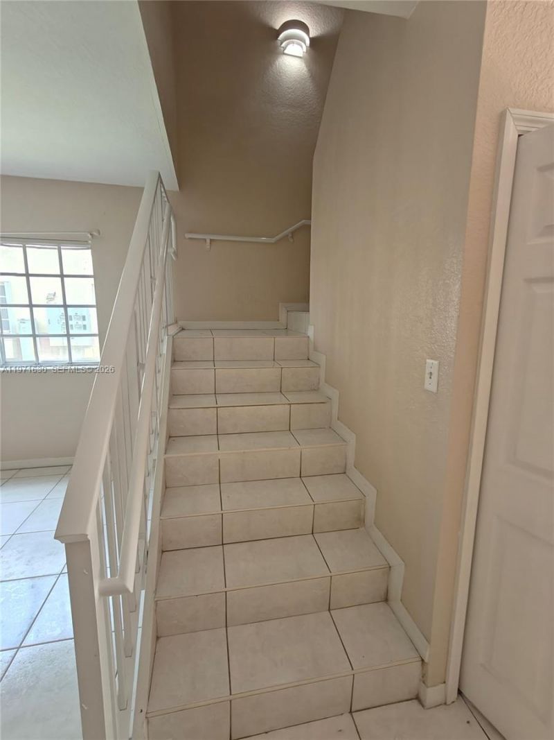 6756 NW 182nd St , Unit 101, Hialeah, FL 33015 Photo