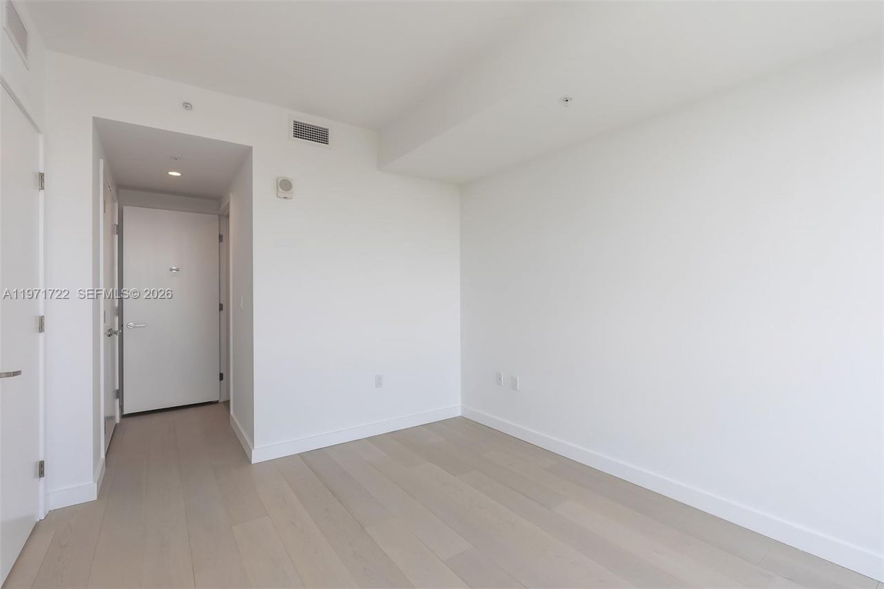 9201 E Bay Harbor Drive, Unit 603, Bay Harbor Islands, FL 33154 Photo