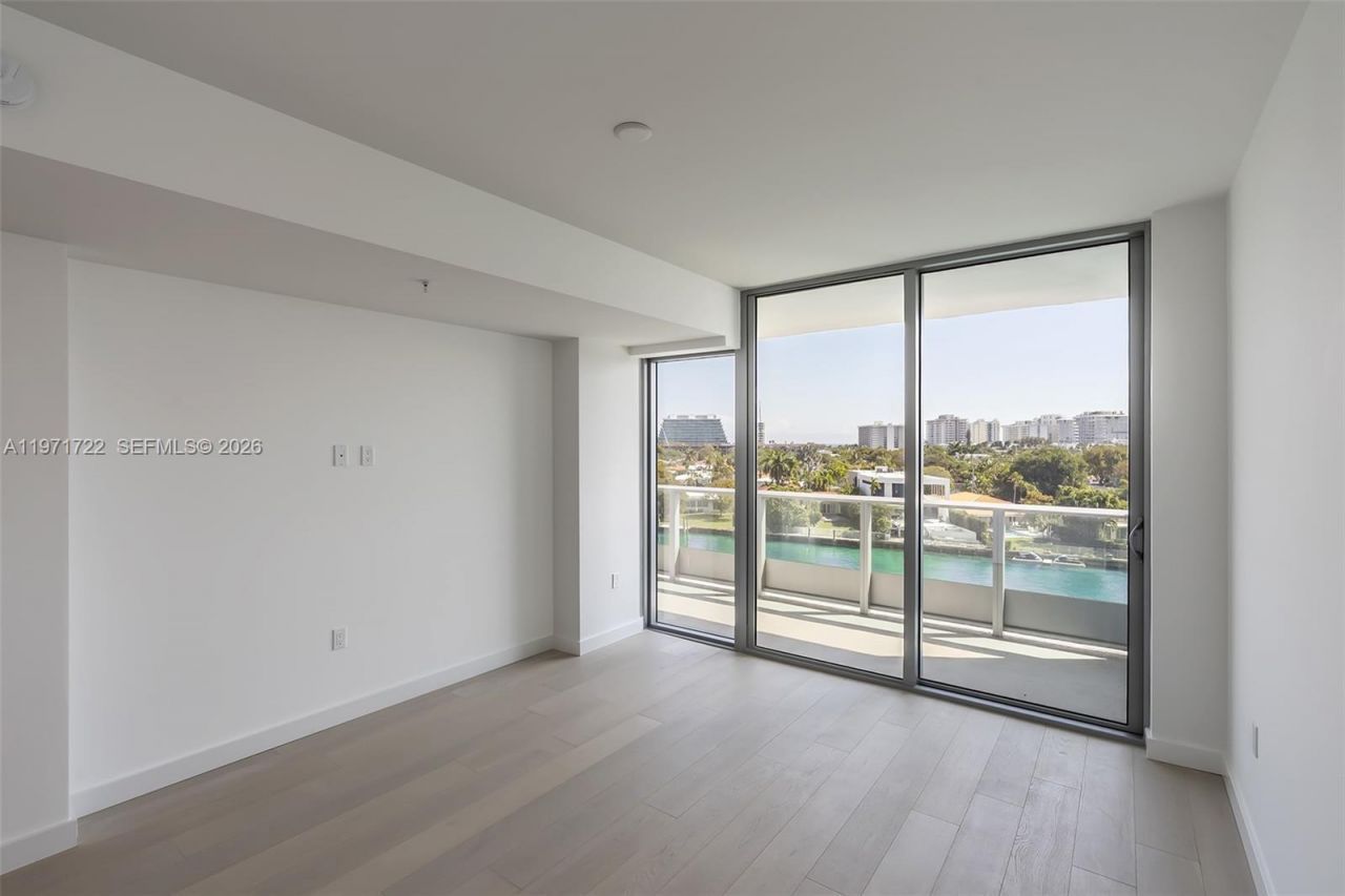 9201 E Bay Harbor Drive, Unit 603, Bay Harbor Islands, FL 33154 Photo