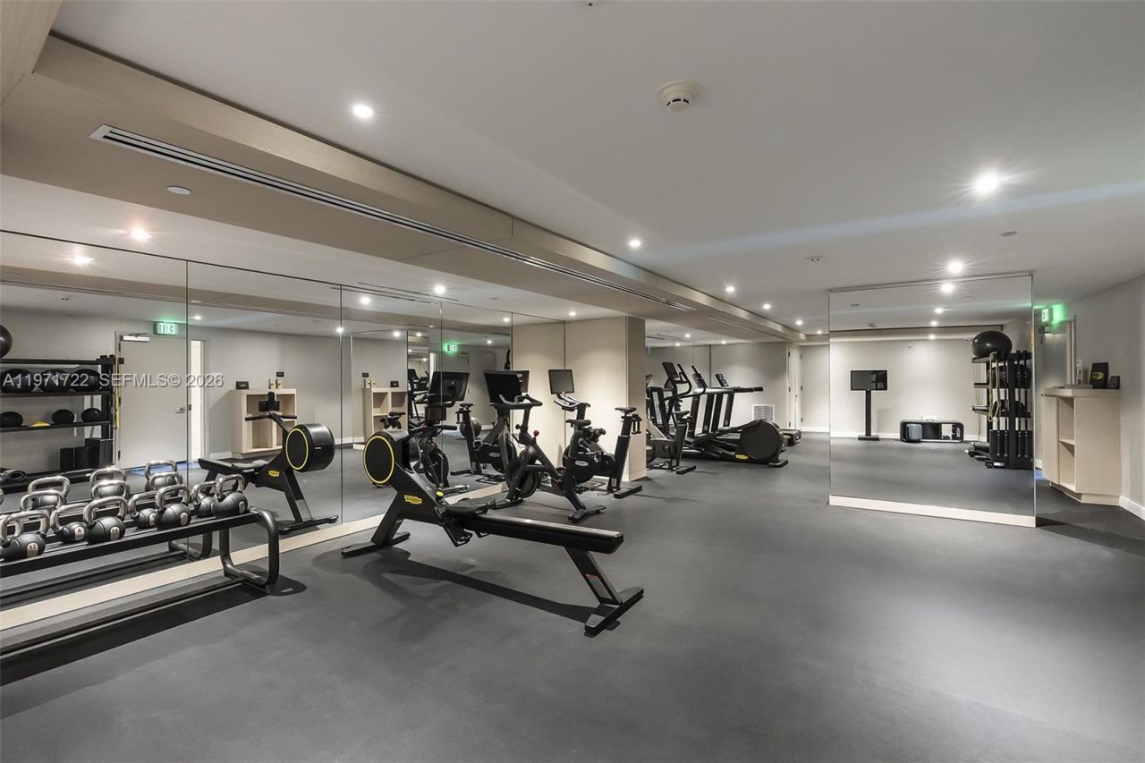 9201 E Bay Harbor Drive, Unit 603, Bay Harbor Islands, FL 33154 Photo