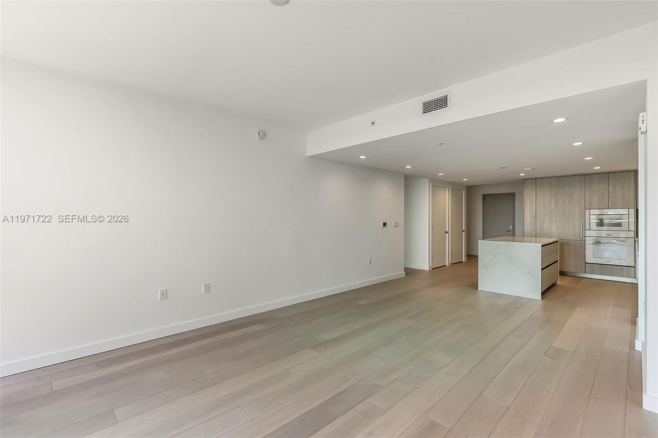 9201 E Bay Harbor Drive, Unit 603, Bay Harbor Islands, FL 33154 Photo