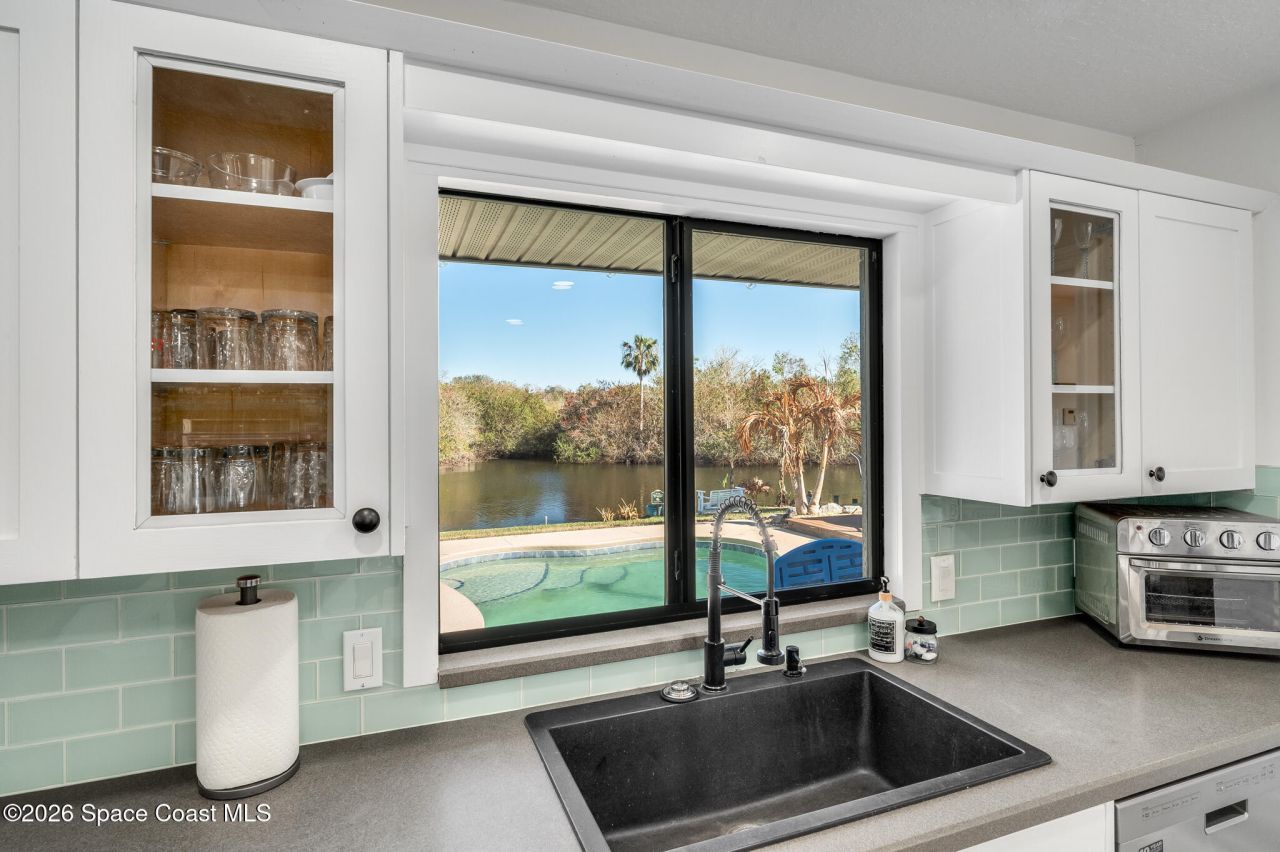 999 Sunswept Road Ne, Palm Bay, FL 32905 Photo