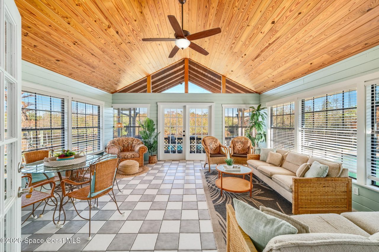 999 Sunswept Road Ne, Palm Bay, FL 32905 Photo