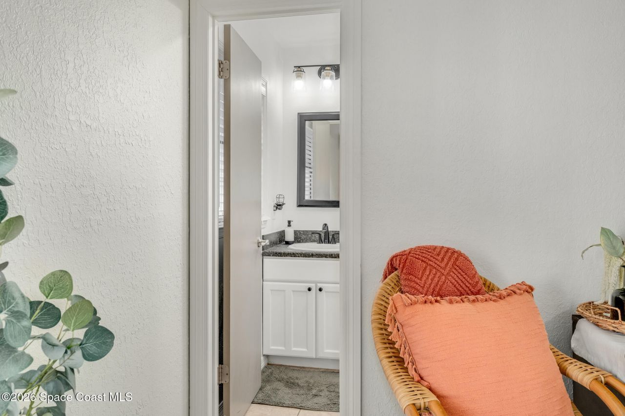 999 Sunswept Road Ne, Palm Bay, FL 32905 Photo