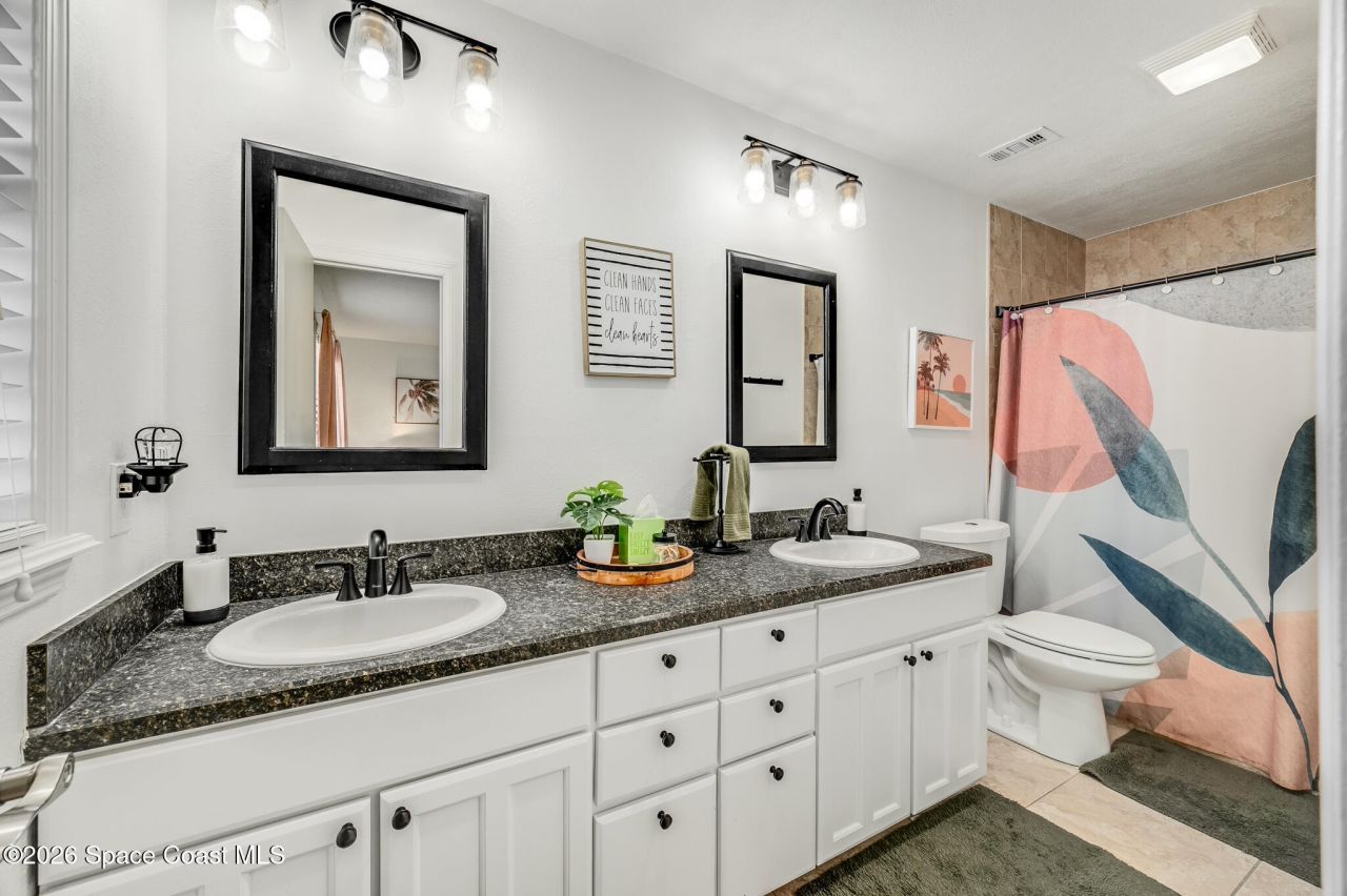 999 Sunswept Road Ne, Palm Bay, FL 32905 Photo