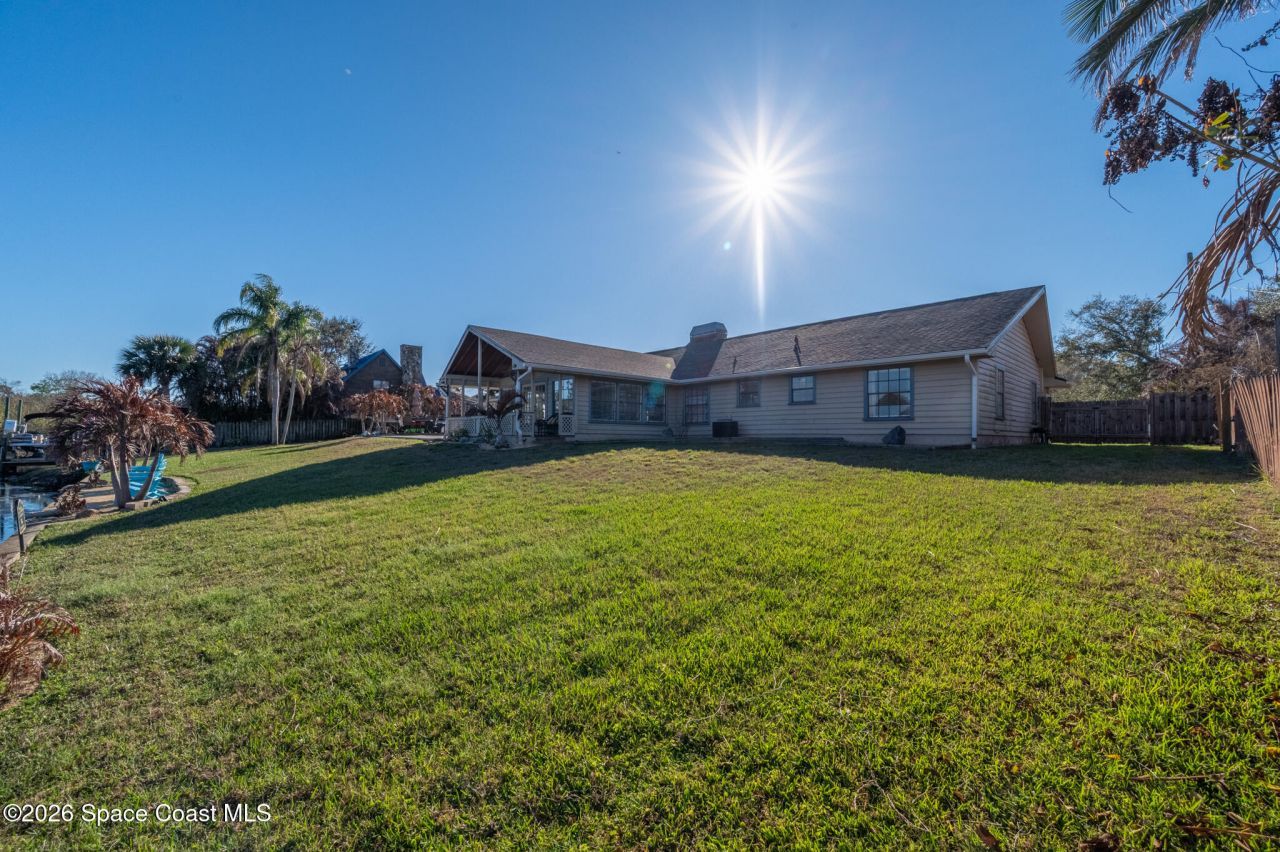 999 Sunswept Road Ne, Palm Bay, FL 32905 Photo