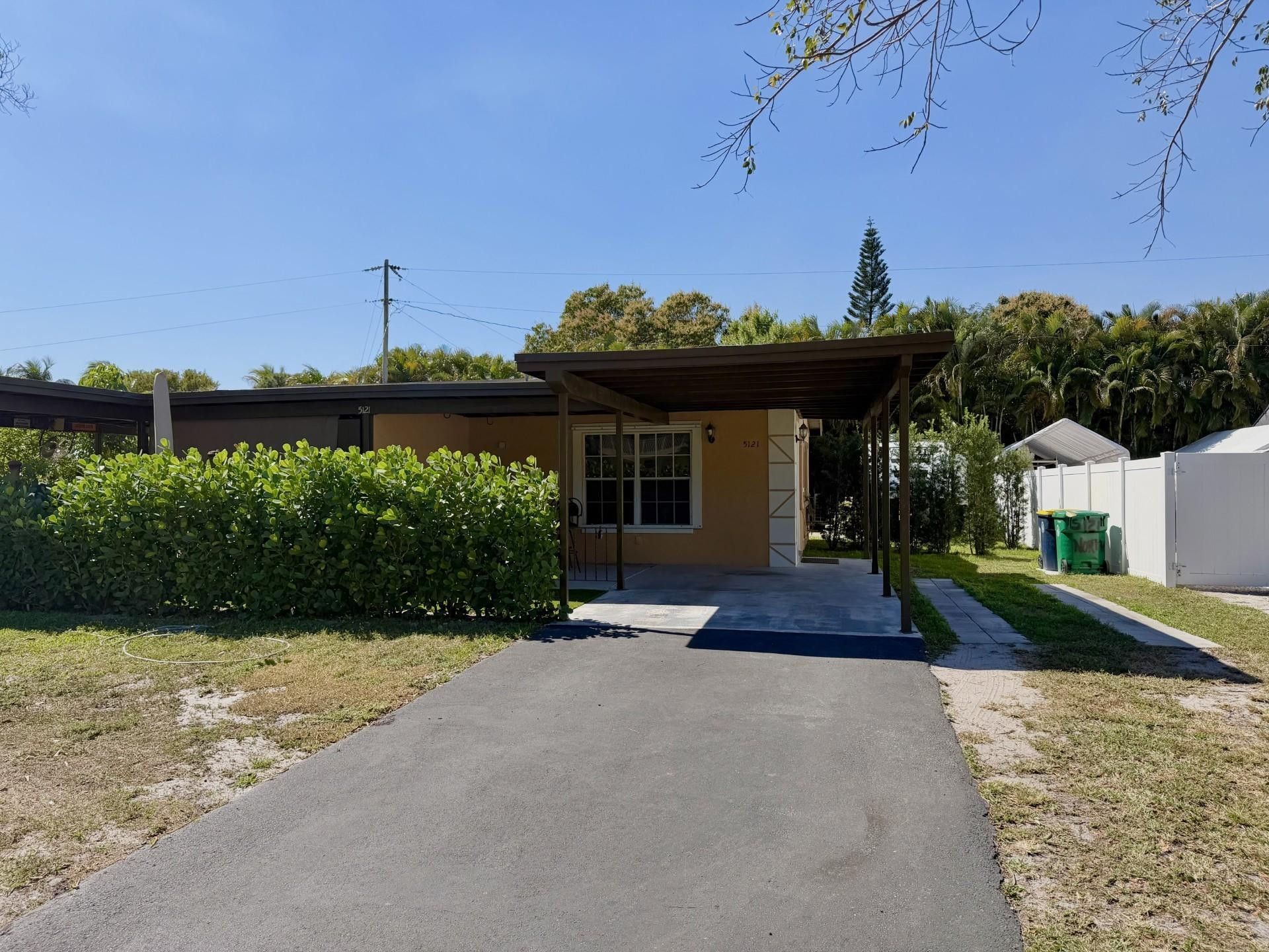 5121 SW 40th Ave, Dania Beach, FL 33314 Photo