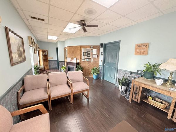 619 Brindlee Mountain Parkway N, Arab, AL 35016