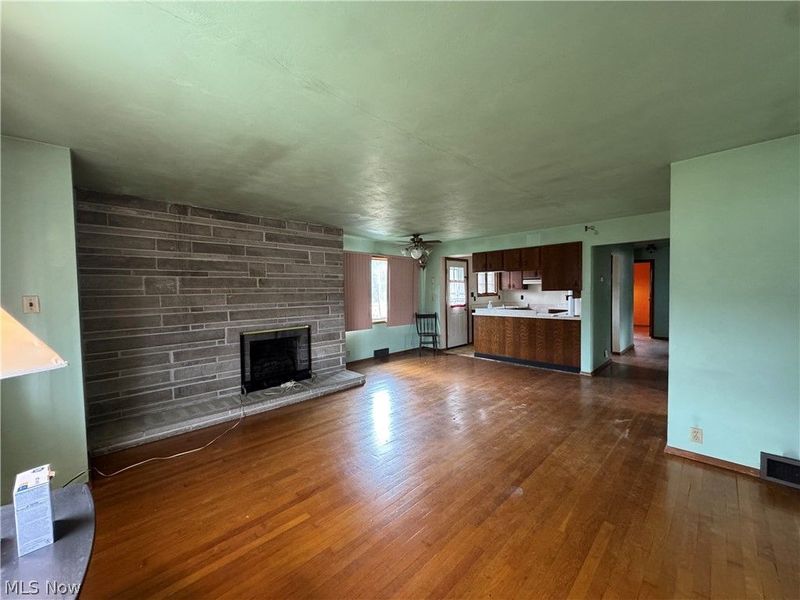 55400 Wabash Street, Bridgeport, OH 43912 Photo 4