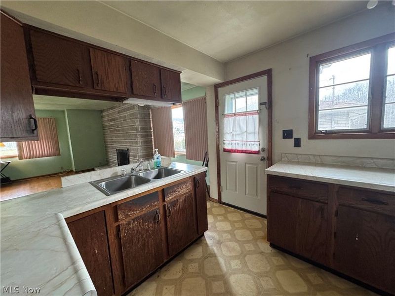 55400 Wabash Street, Bridgeport, OH 43912 Photo 8