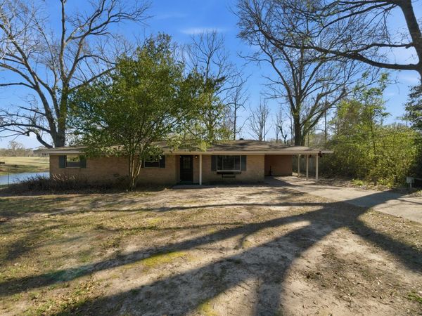 808 Ladner St., Purvis, MS 39475