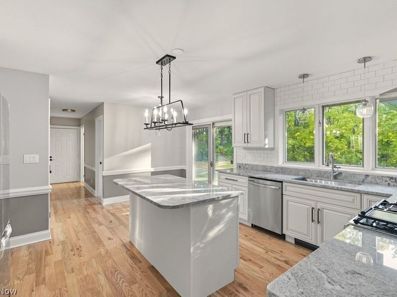 2097 Albertson Parkway, Cuyahoga Falls, OH 44223 Photo 26