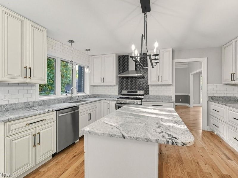 2097 Albertson Parkway, Cuyahoga Falls, OH 44223 Photo 31