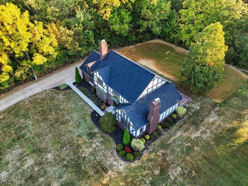 2097 Albertson Parkway, Cuyahoga Falls, OH 44223 Photo 6