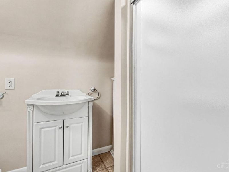 6095 Kenwood Road, Madeira, OH 45243 Photo 15