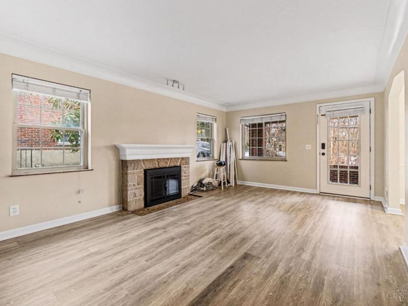 6095 Kenwood Road, Madeira, OH 45243 Photo 3