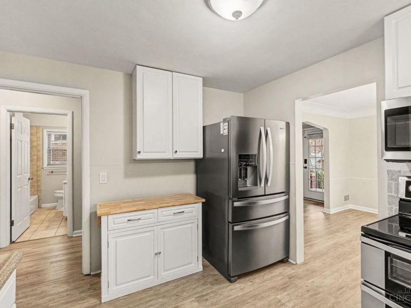 6095 Kenwood Road, Madeira, OH 45243 Photo 5