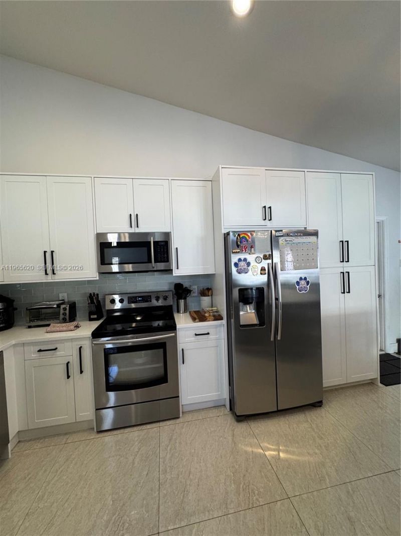 935 NW 203rd Ave, Pembroke Pines, FL 33029 Photo