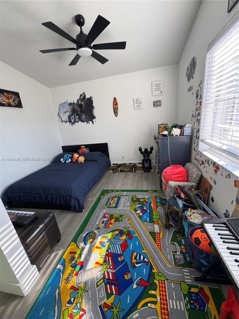 935 NW 203rd Ave, Pembroke Pines, FL 33029 Photo