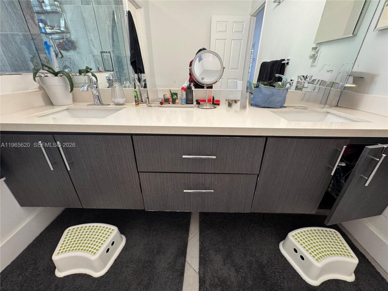 935 NW 203rd Ave, Pembroke Pines, FL 33029 Photo