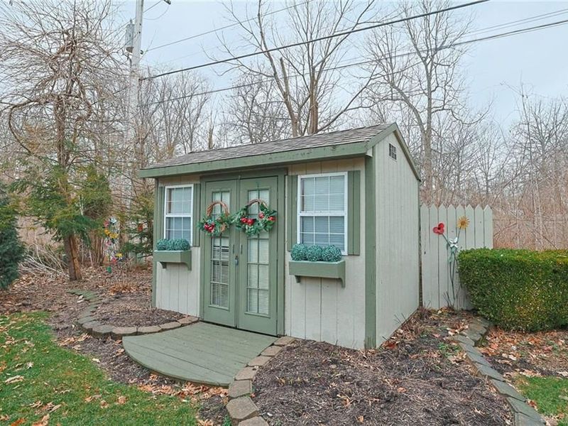 735 Chaucer Lane, Tipp City, OH 45371 Photo 33