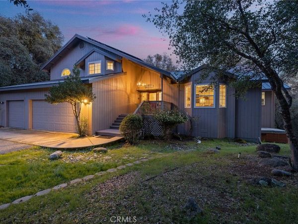 39301 Moonray Lane, Oakhurst, CA 93644