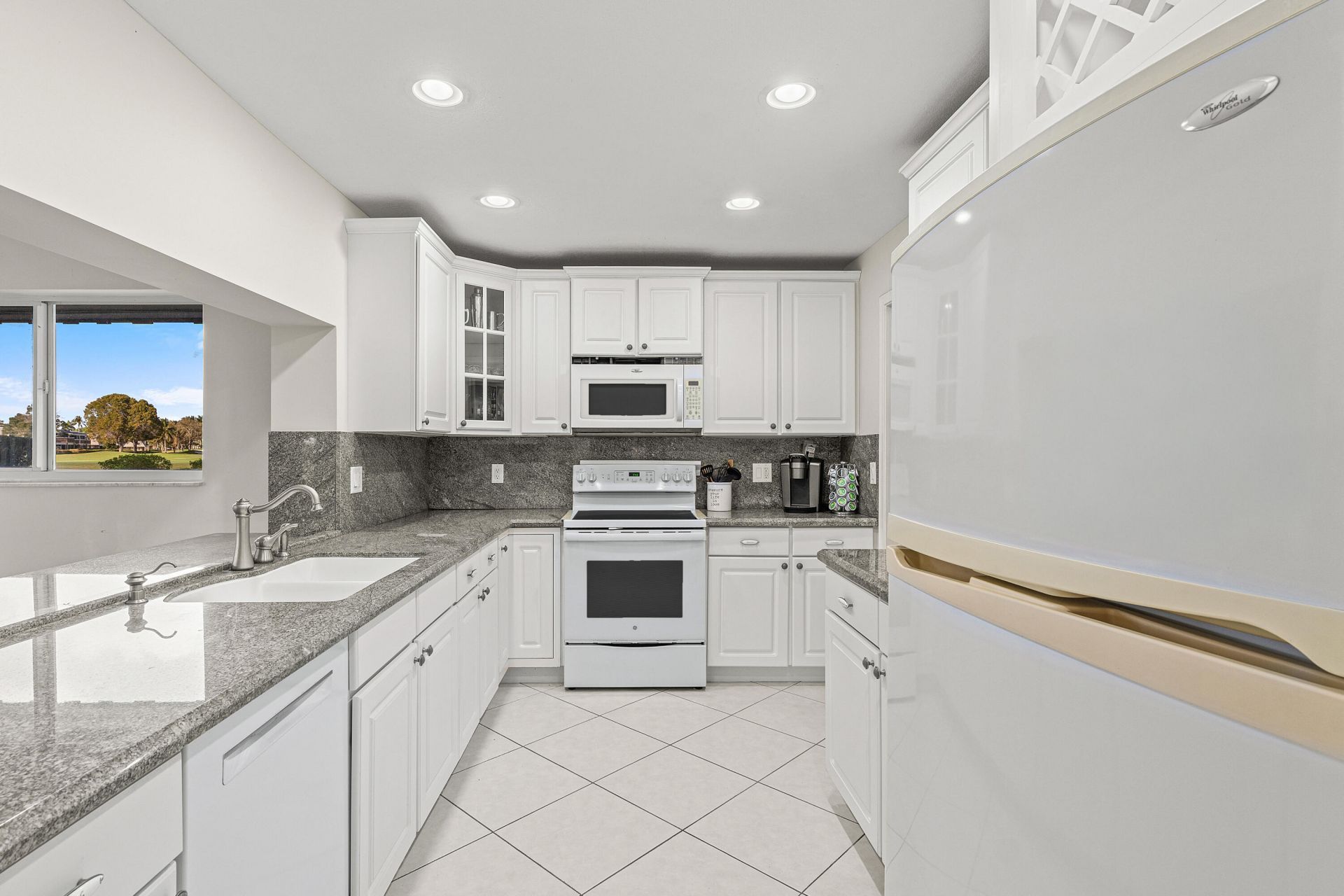 383 Villa Drive S, Atlantis, FL 33462 Photo