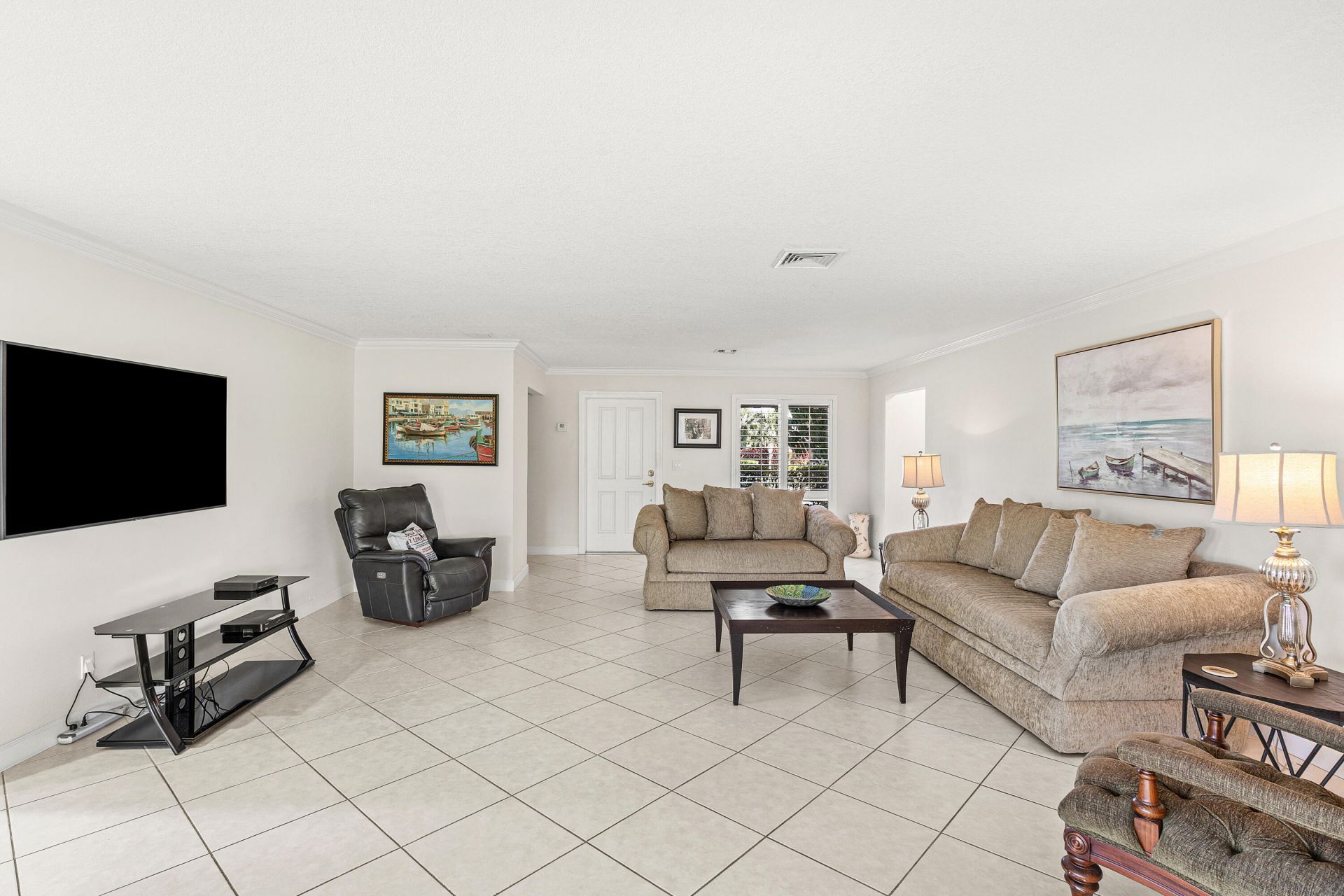 383 Villa Drive S, Atlantis, FL 33462 Photo