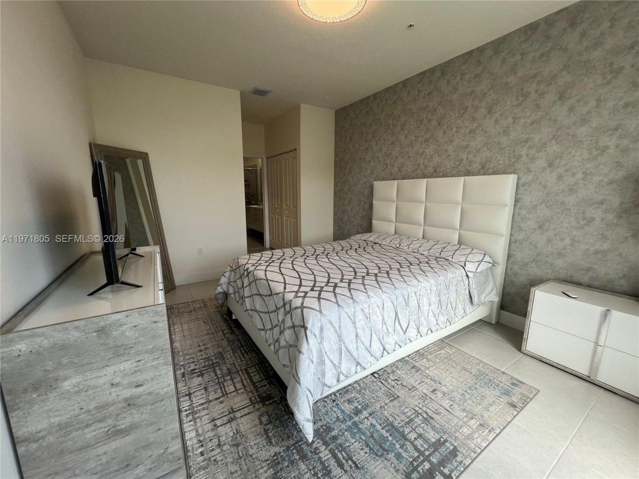 8001 NW 41st St, Unit 406, Doral, FL 33166 Photo