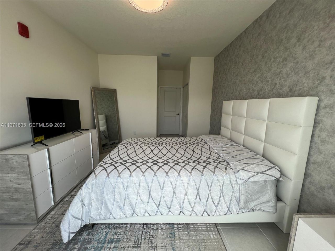 8001 NW 41st St, Unit 406, Doral, FL 33166 Photo