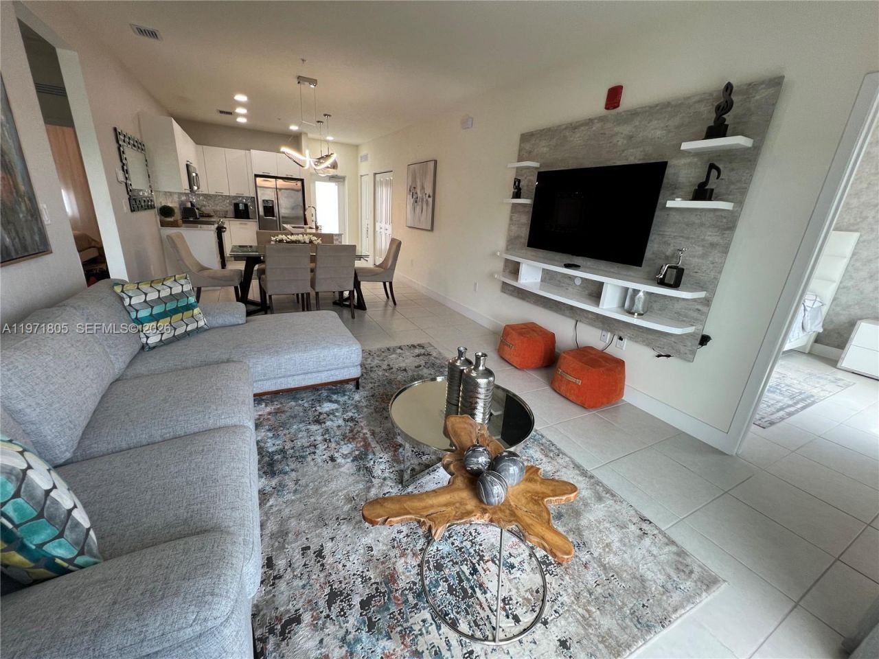 8001 NW 41st St, Unit 406, Doral, FL 33166 Photo