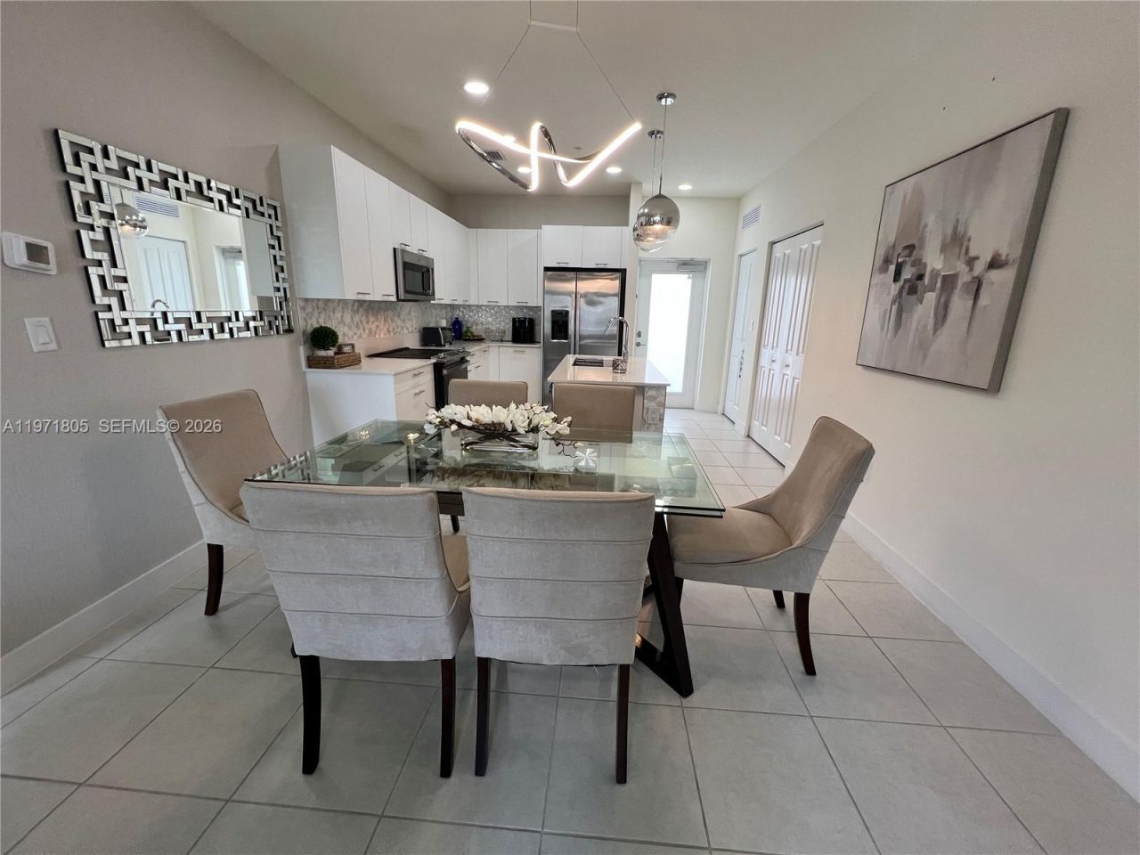 8001 NW 41st St, Unit 406, Doral, FL 33166 Photo