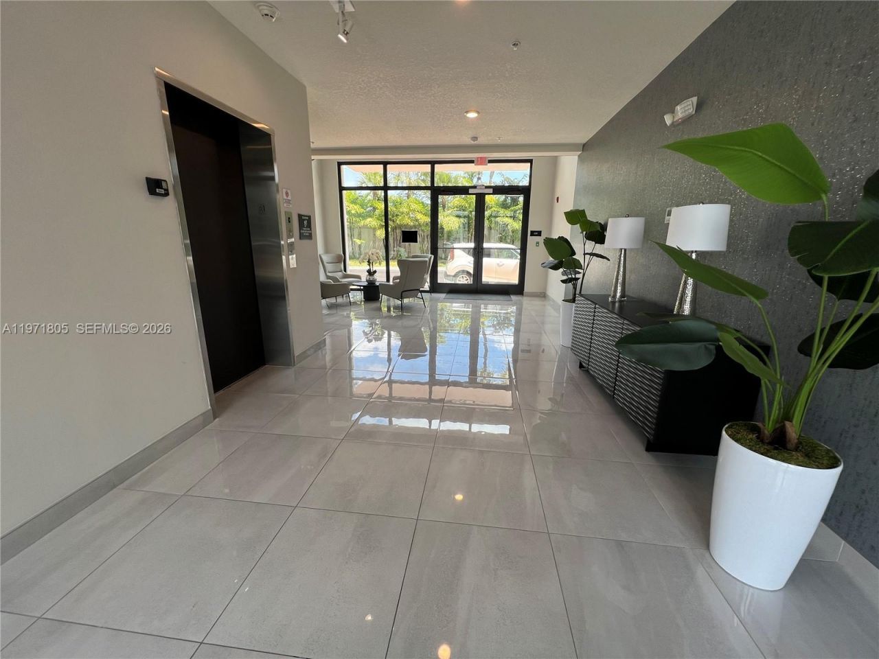 8001 NW 41st St, Unit 406, Doral, FL 33166 Photo